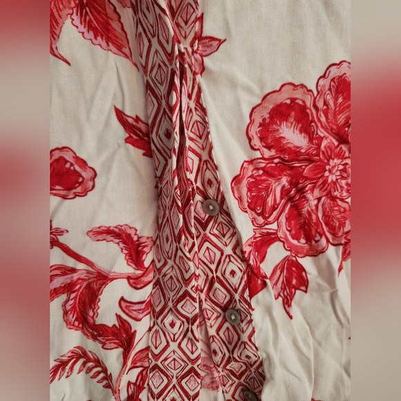 Zara NWT Red Floral Button-Up Shirt, Size Medium - Picture 2 of 6